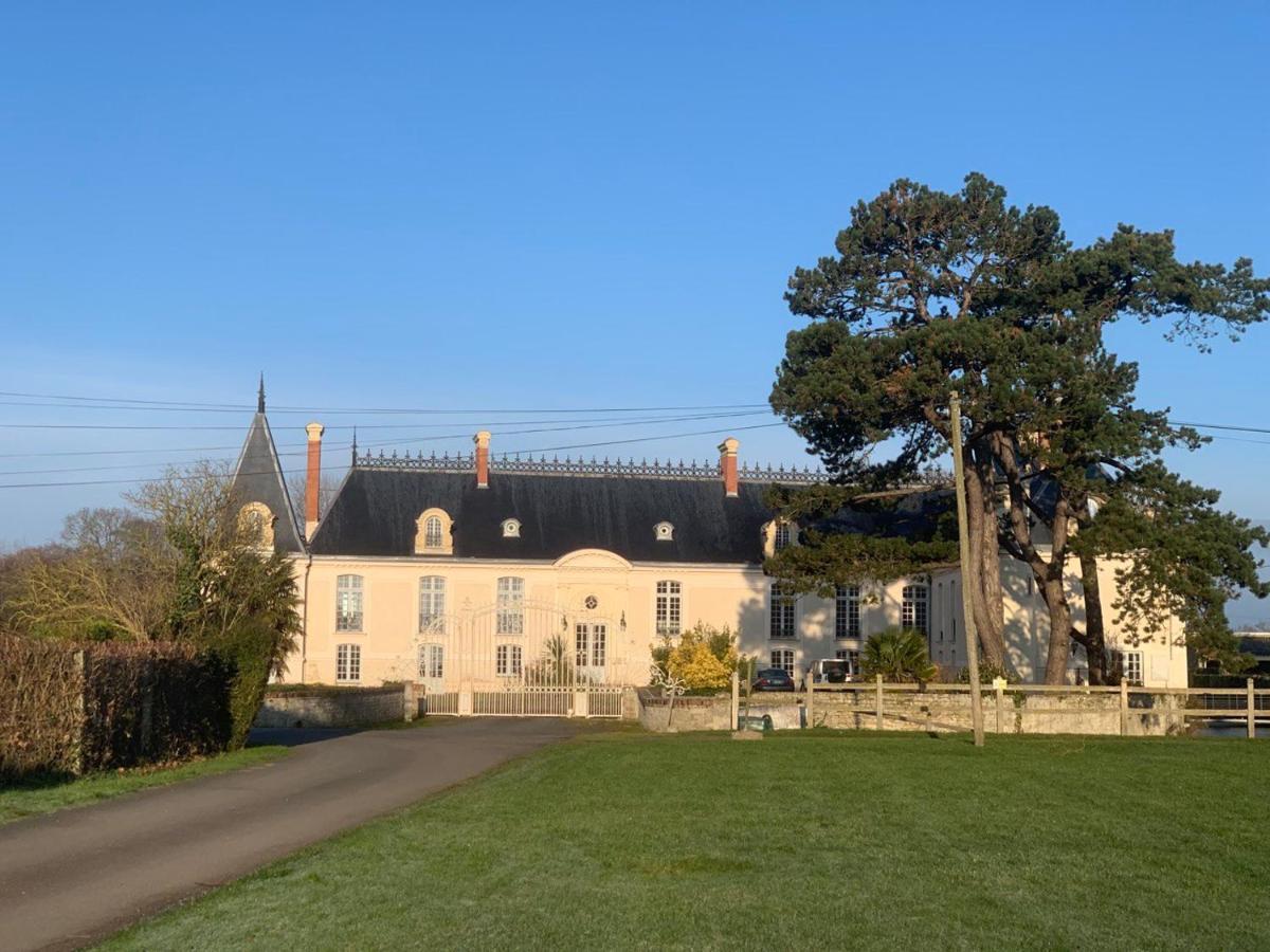 Les Douves Duplex 5 Personnes Lumineux Avec Jardin Et Terrasse Amenagee , Vue Sur Chateau A 5Mn De La Mer, Proche Omaha Beach Et Bayeux Commes Ngoại thất bức ảnh