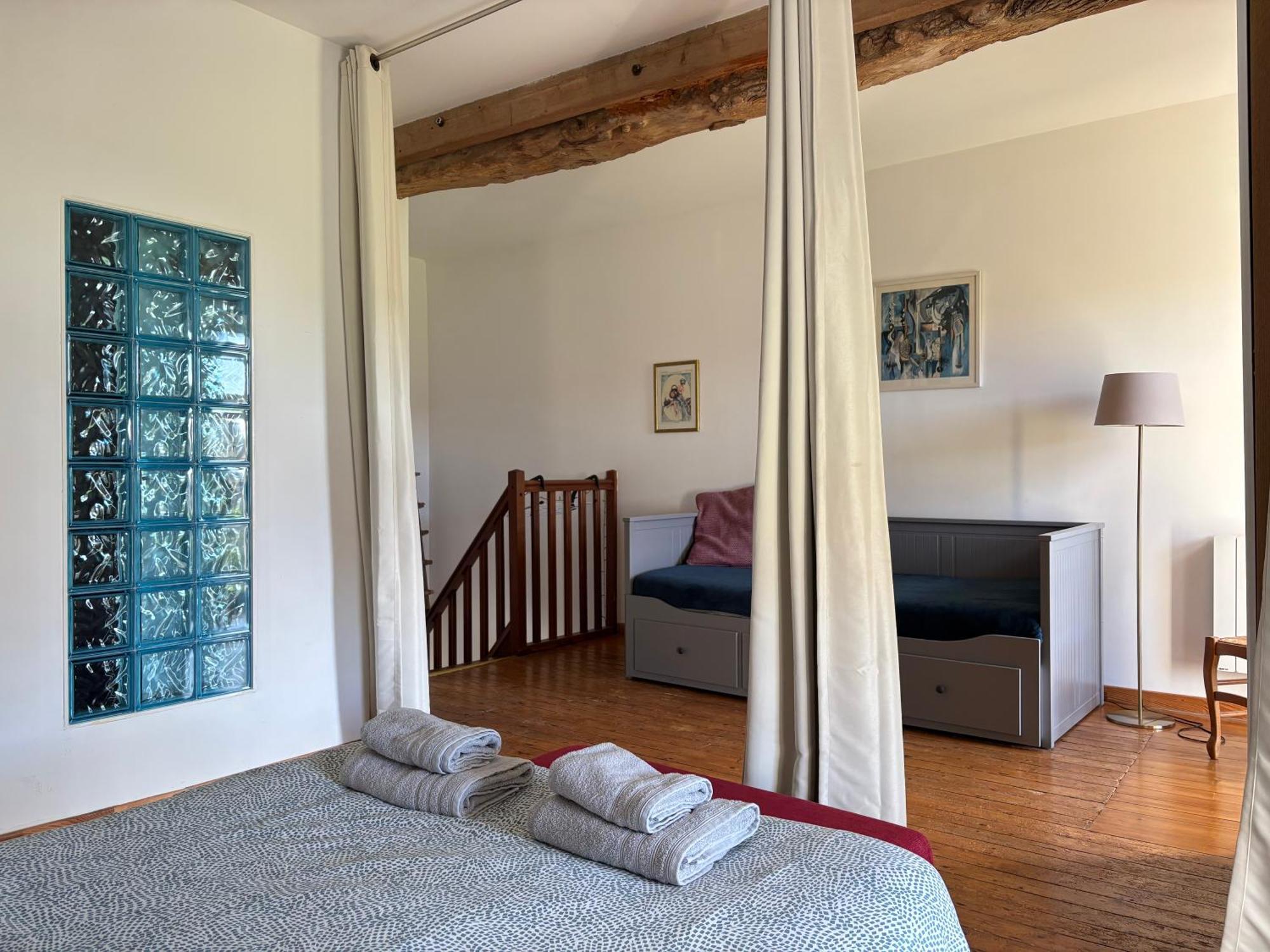 Les Douves Duplex 5 Personnes Lumineux Avec Jardin Et Terrasse Amenagee , Vue Sur Chateau A 5Mn De La Mer, Proche Omaha Beach Et Bayeux Commes Ngoại thất bức ảnh