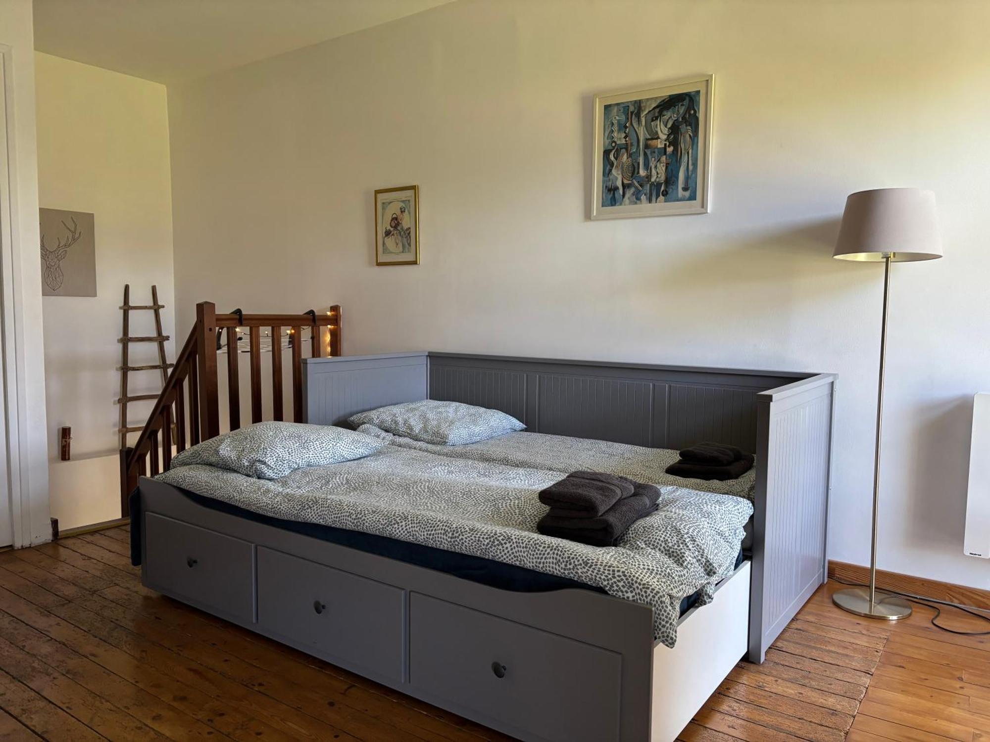 Les Douves Duplex 5 Personnes Lumineux Avec Jardin Et Terrasse Amenagee , Vue Sur Chateau A 5Mn De La Mer, Proche Omaha Beach Et Bayeux Commes Ngoại thất bức ảnh